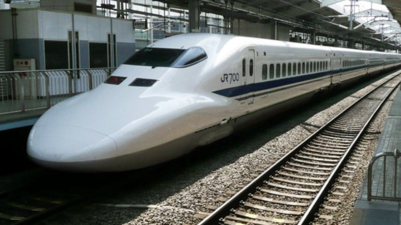 GIÁ VÉ TÀU SHINKANSEN GIẢM MẠNH TỚI MỘT NỬA