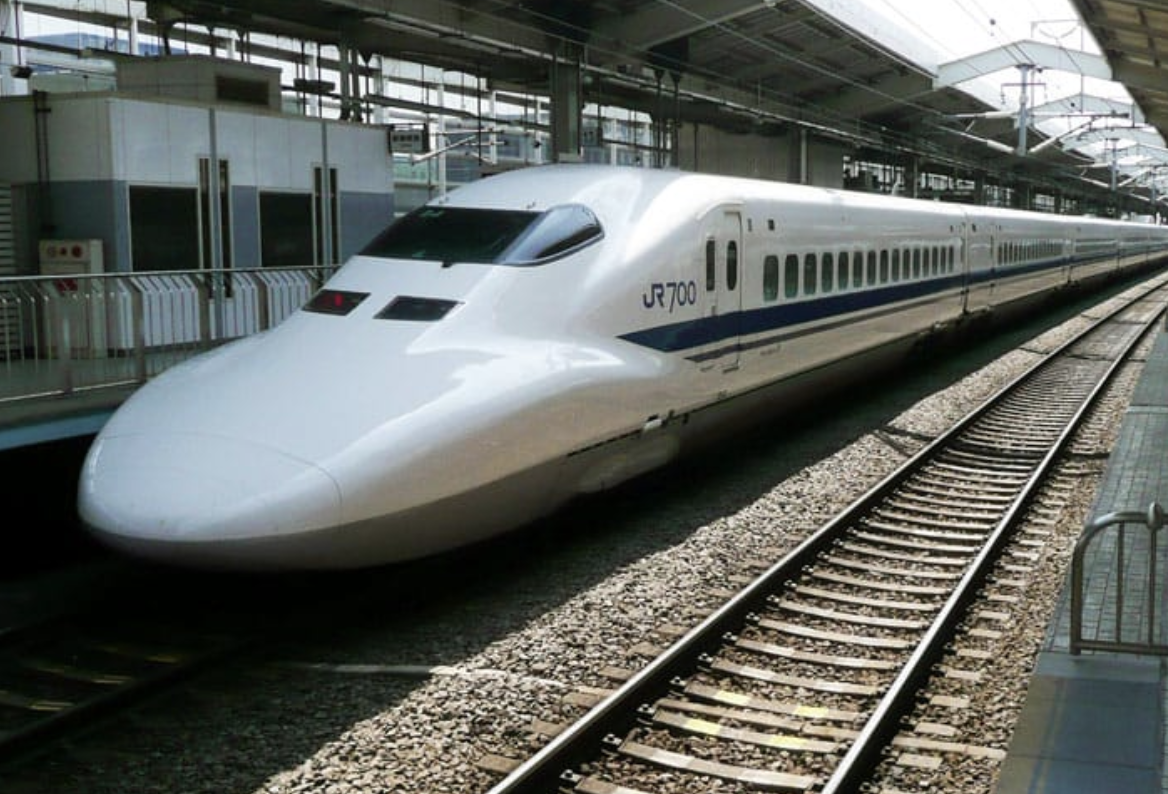 GIÁ VÉ TÀU SHINKANSEN GIẢM MẠNH TỚI MỘT NỬA